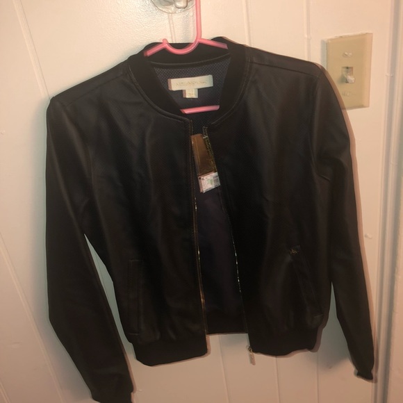 Black jacket - Picture 3 of 3